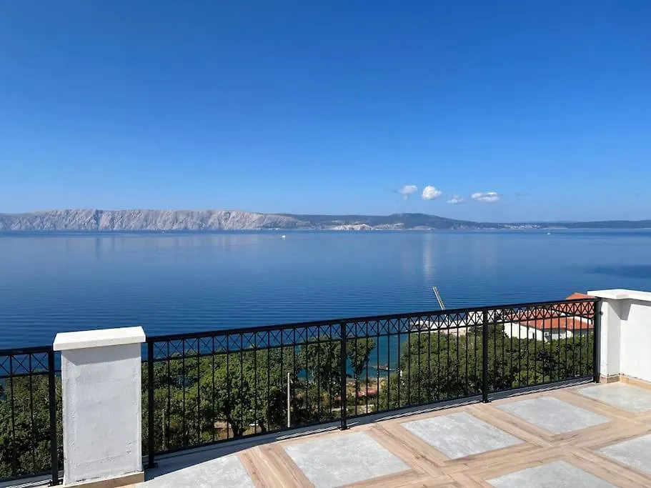 Kamelia T4 Apartment Povile